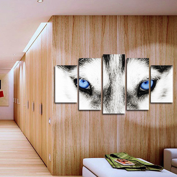 Husky's Eyes Wall Art