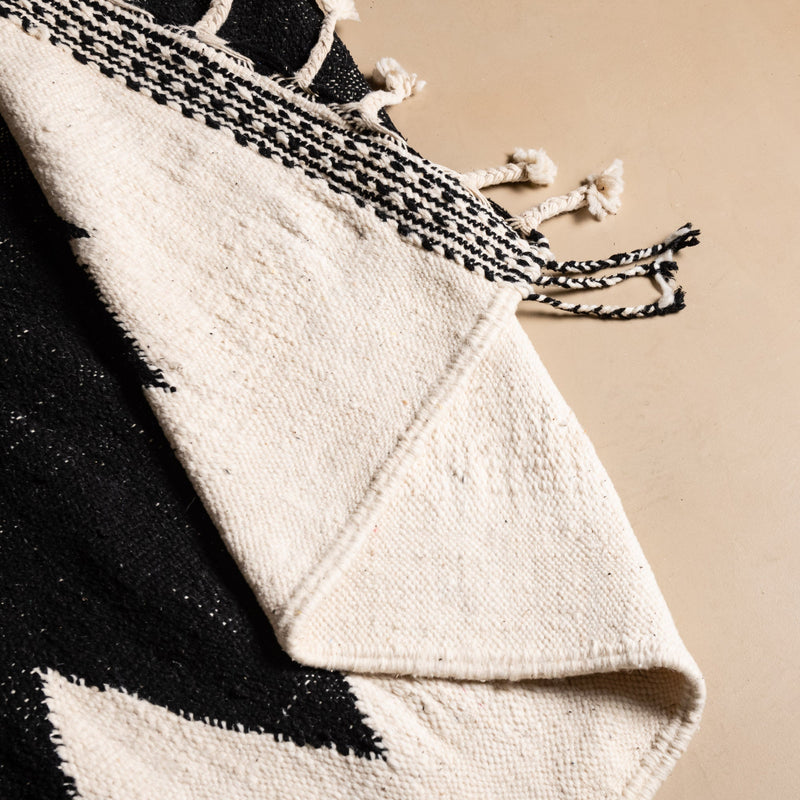 Afou - Taznakht kilim rug