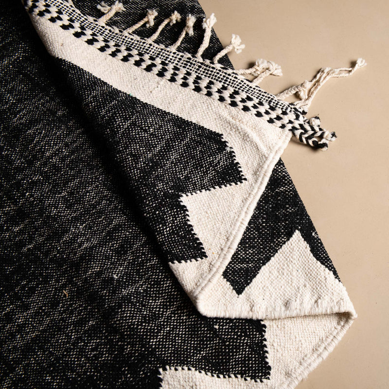 Afou - Taznakht kilim rug