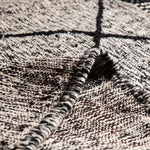 Aouatef - taznakht kilim rug