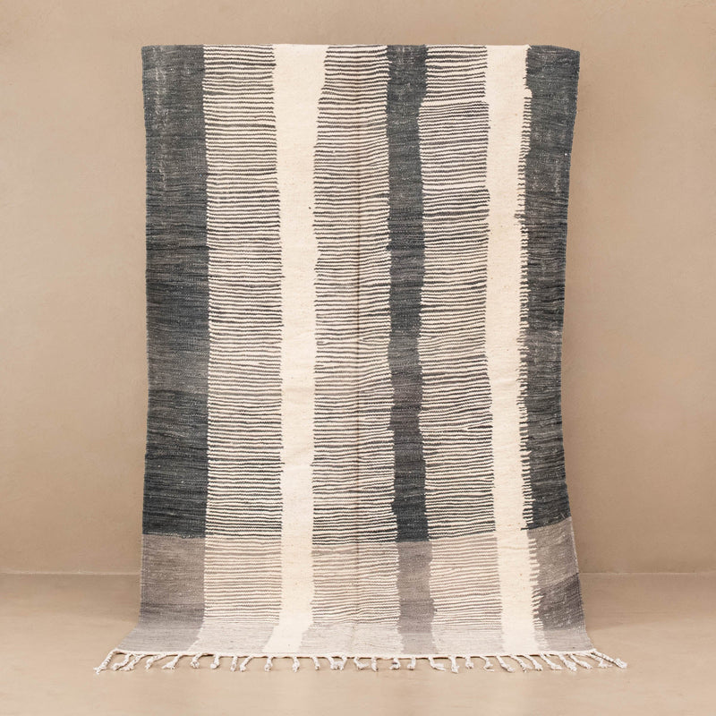 Azwaw - taznakht kilim rug