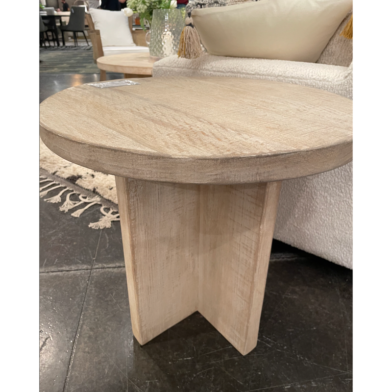 Harley End Table | shipping 4/23/2025