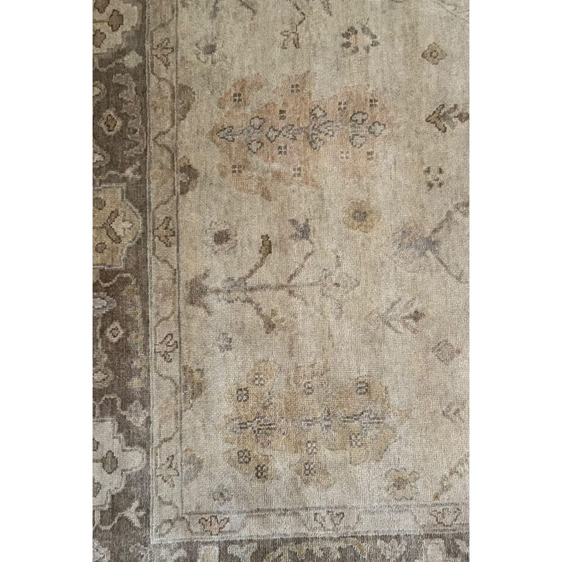 Vivienne Stone / Storm Hand-Knotted Rug