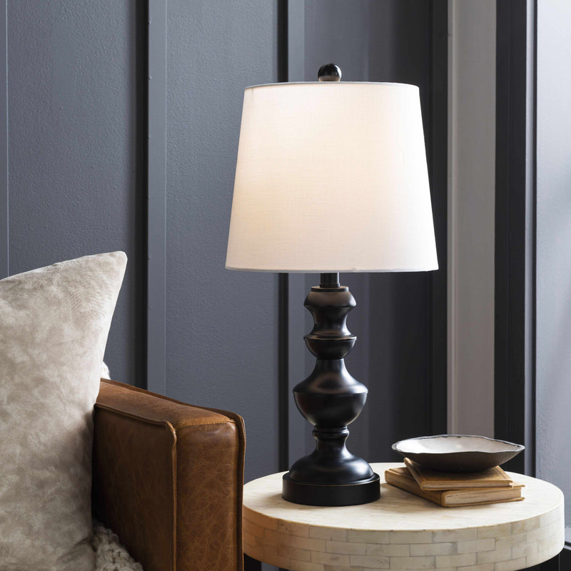 Kallham Traditional Table Lamp