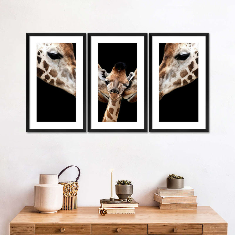 Happy Giraffe Family Wall Art