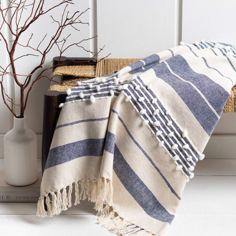 Nebelberg Cream Throw
