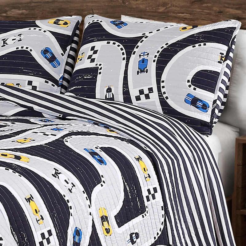 Car Tracks Quilt Set