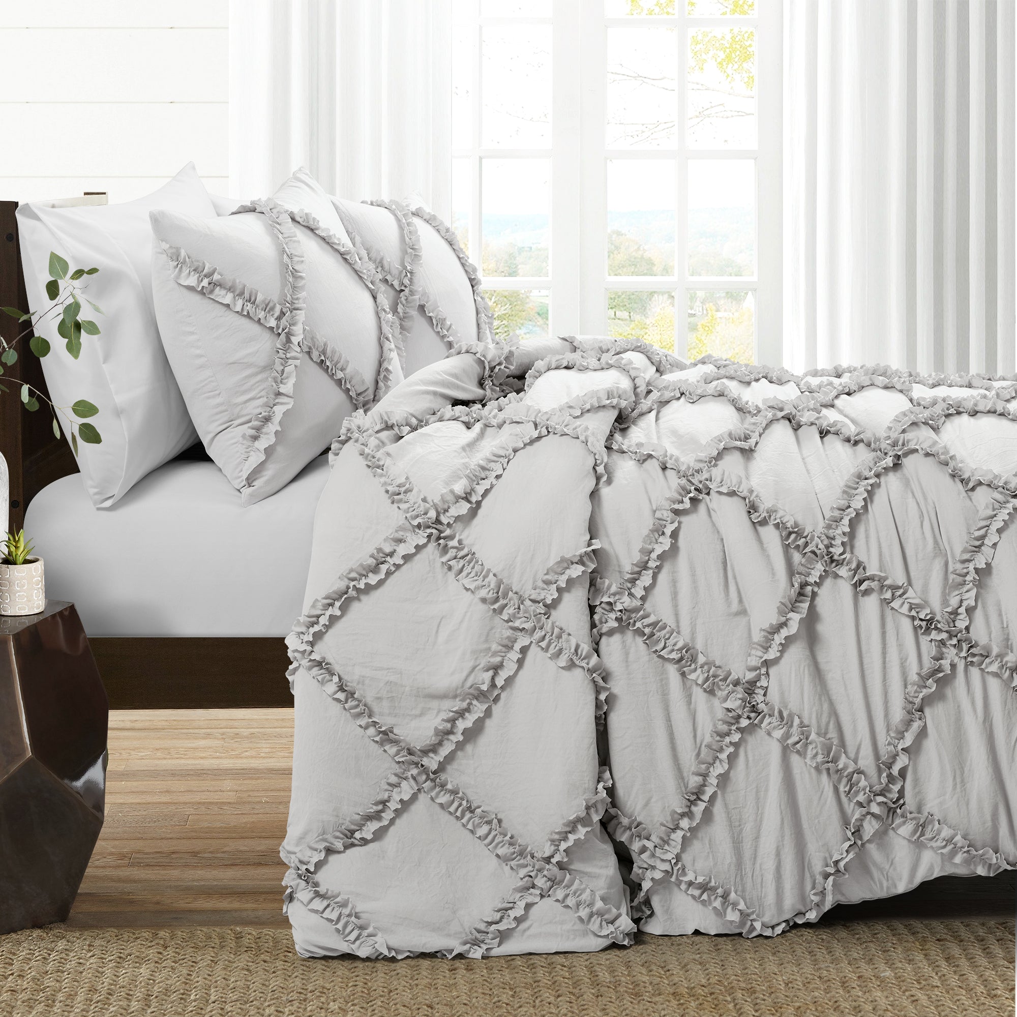 Lush Decor Ruffle Diamond Comforter Set Light Gray Set Full/Queen