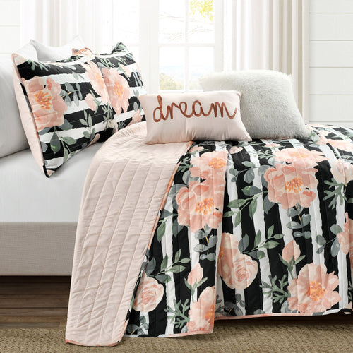 Amara Watercolor Rose Quilt Set