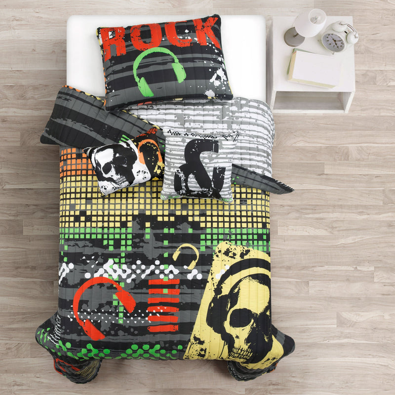 Rock N Roll Reversible Quilt Set