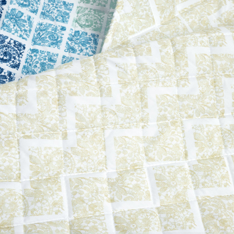 Medallion Ombre Reversible Quilt 3 Piece Set