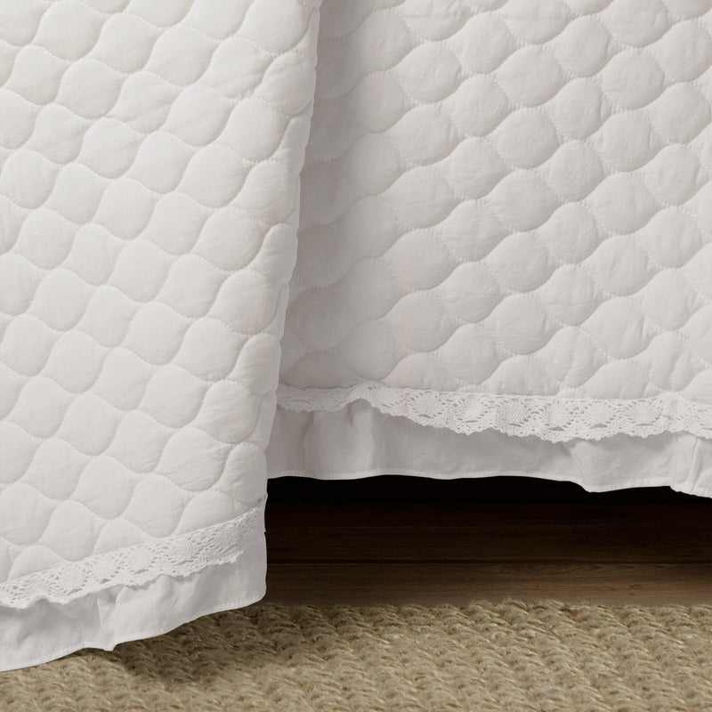 Ella Ruffle Lace 3 Piece Quilt Set