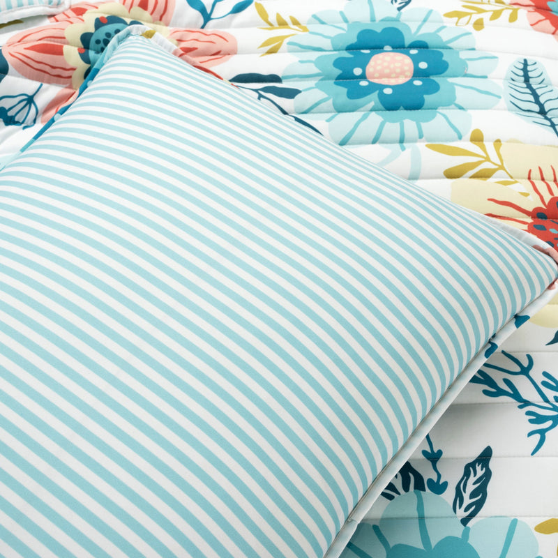 Cottagecore Ariana Flower Reversible Quilt 3 Piece Set