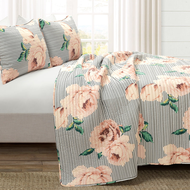 Mira Vintage Floral Oversized Quilt Set