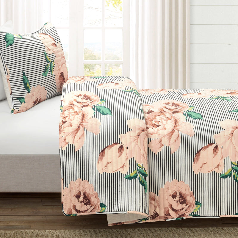 Mira Vintage Floral Oversized Quilt Set