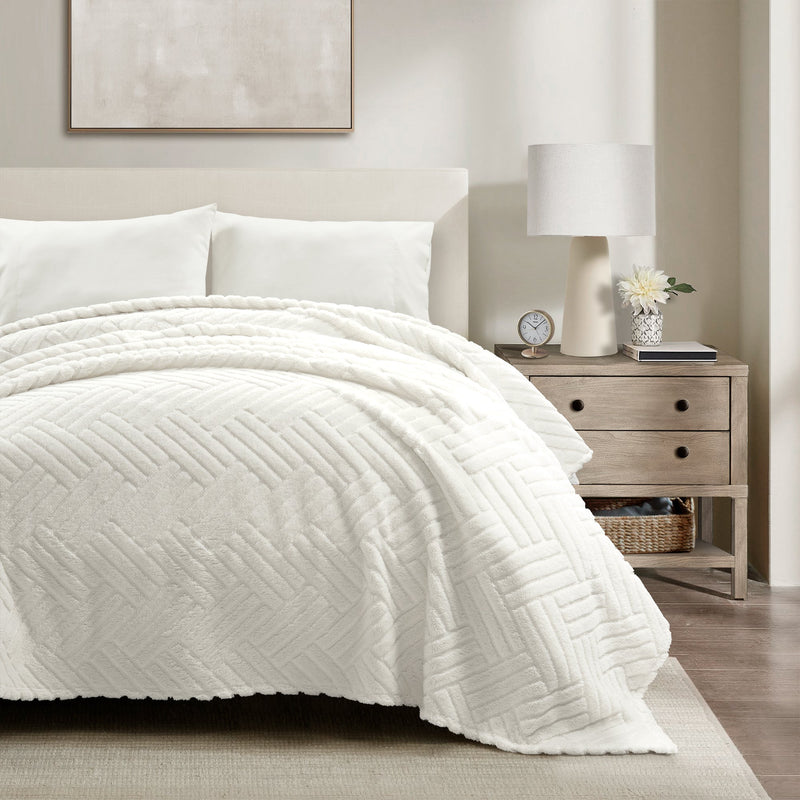 Super Cozy Ultra Soft Sherpa Jacquard Geo Blanket/Bedspread –