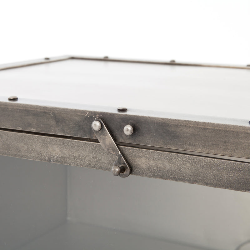 Lovecup Industrial Media Console