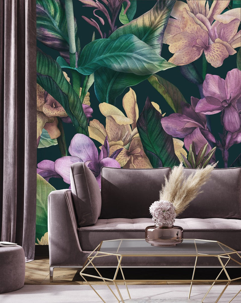 Fashionable Modern Violet Flowers Wallpaper