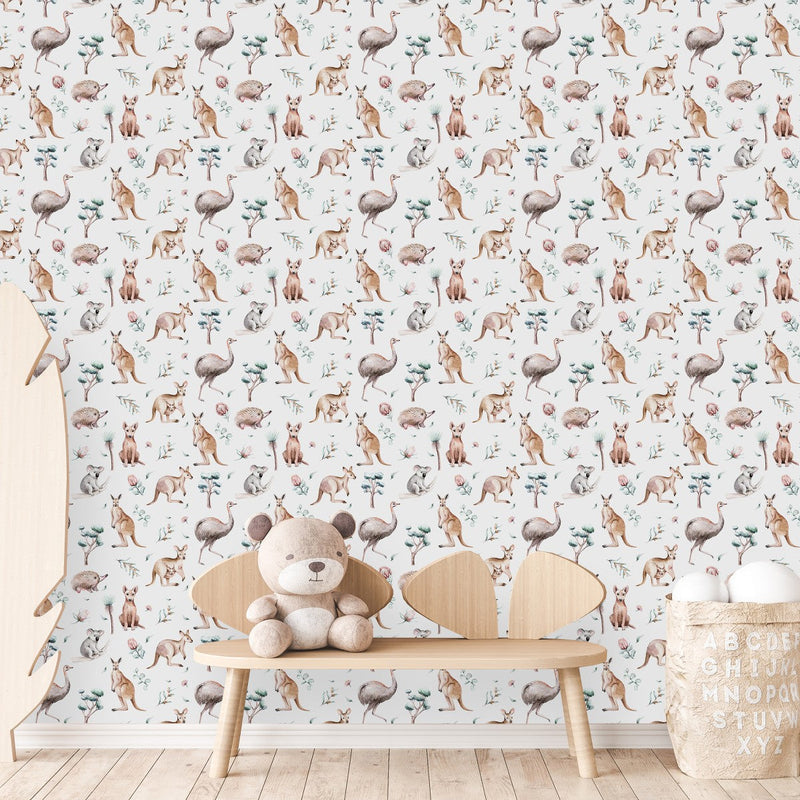 Modish Exotic Animals Wallpaper Tasteful