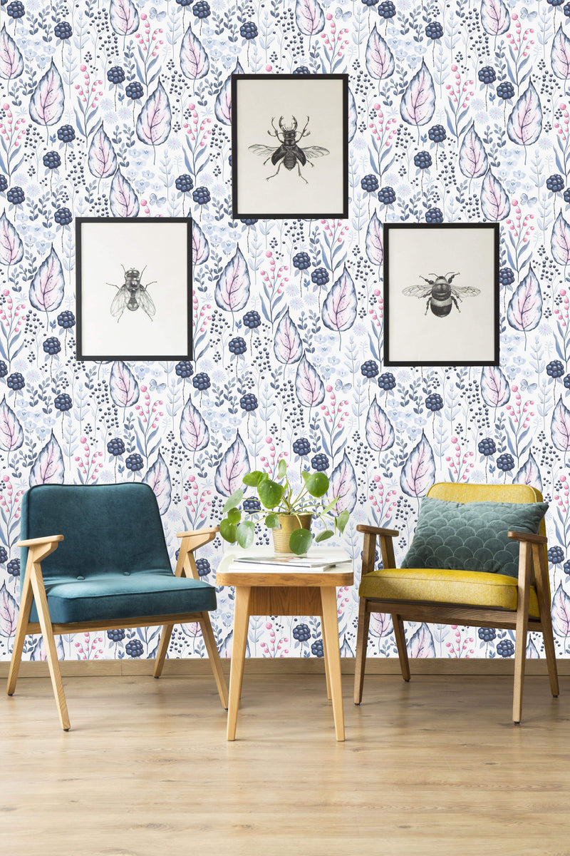 Stylish Wild Berries and Leaves Wallpaper Chic